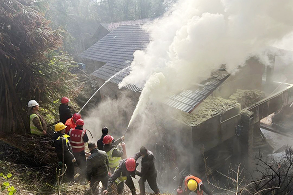 突發(fā)火災，大墊高速公路TJ3項目緊急救援